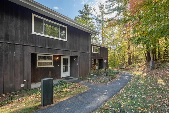 $668,000 | 67 Fox Hill Road, Unit 3, Stowe, VT 05672