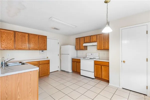 $230,000 | 332 Roundup Circle, Edinburg, TX 78539