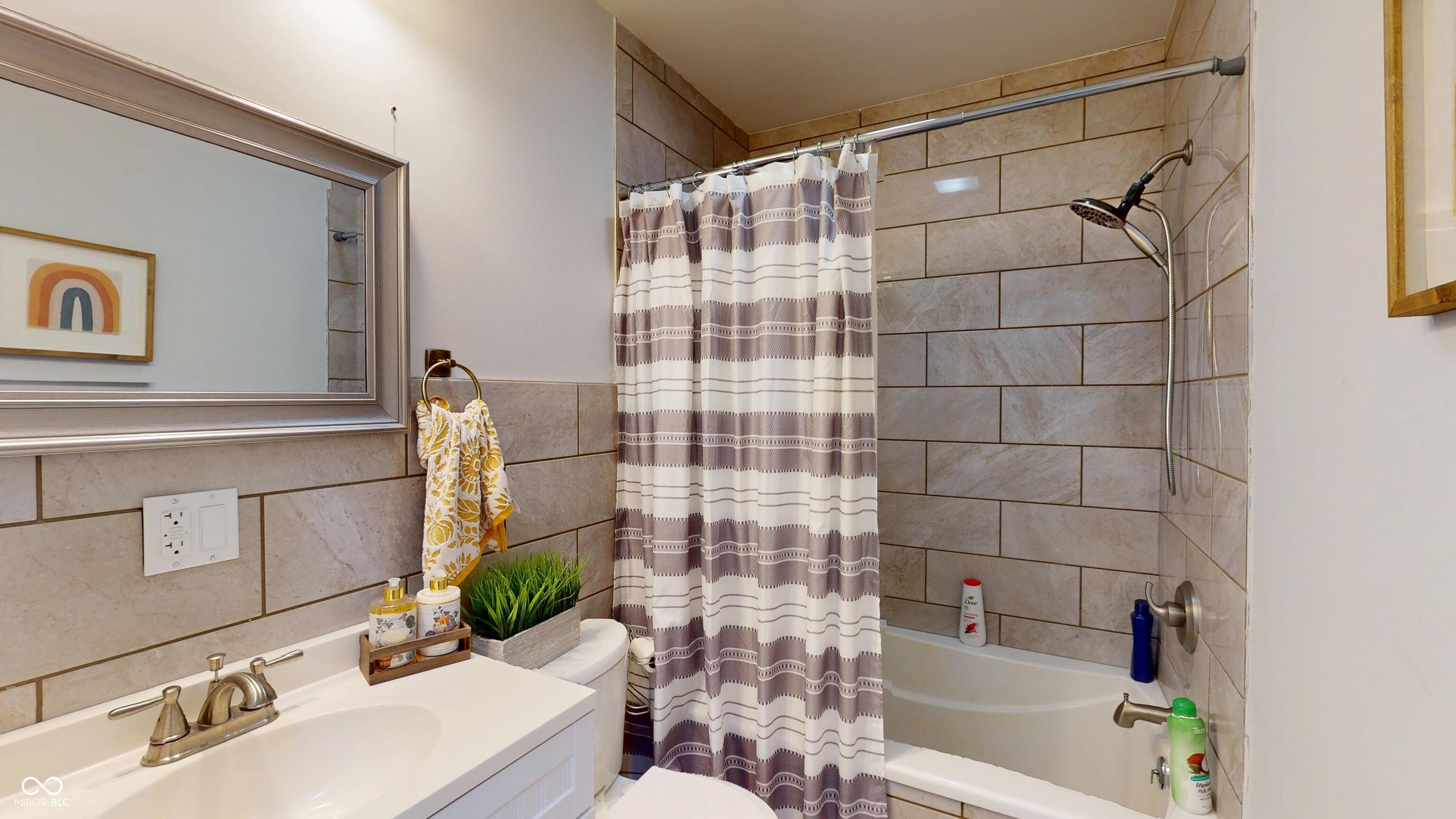 218 Greenberry Street Marion, IN 46952 - Photo 14 of 33