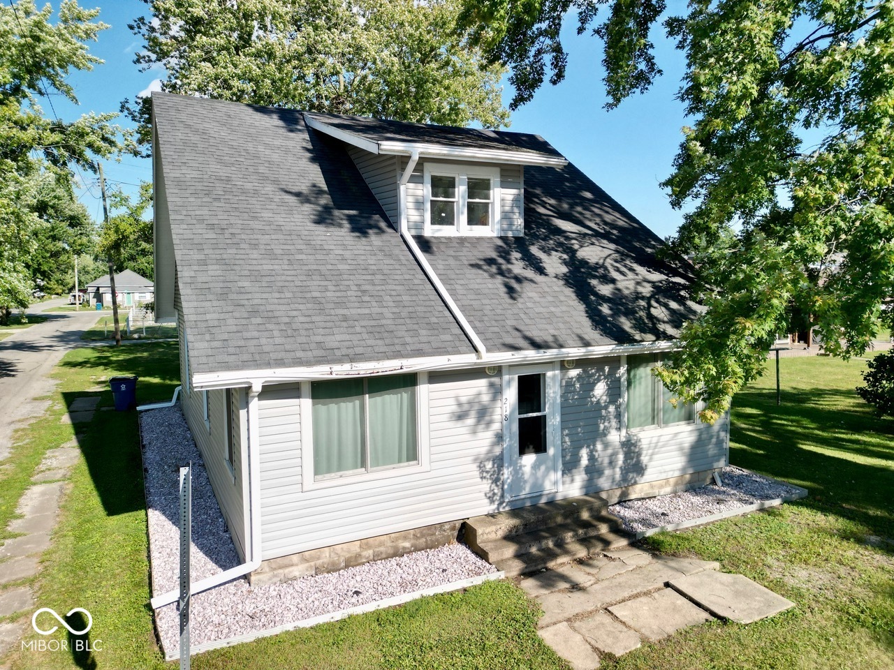 218 Greenberry Street Marion, IN 46952 - Photo 2 of 33