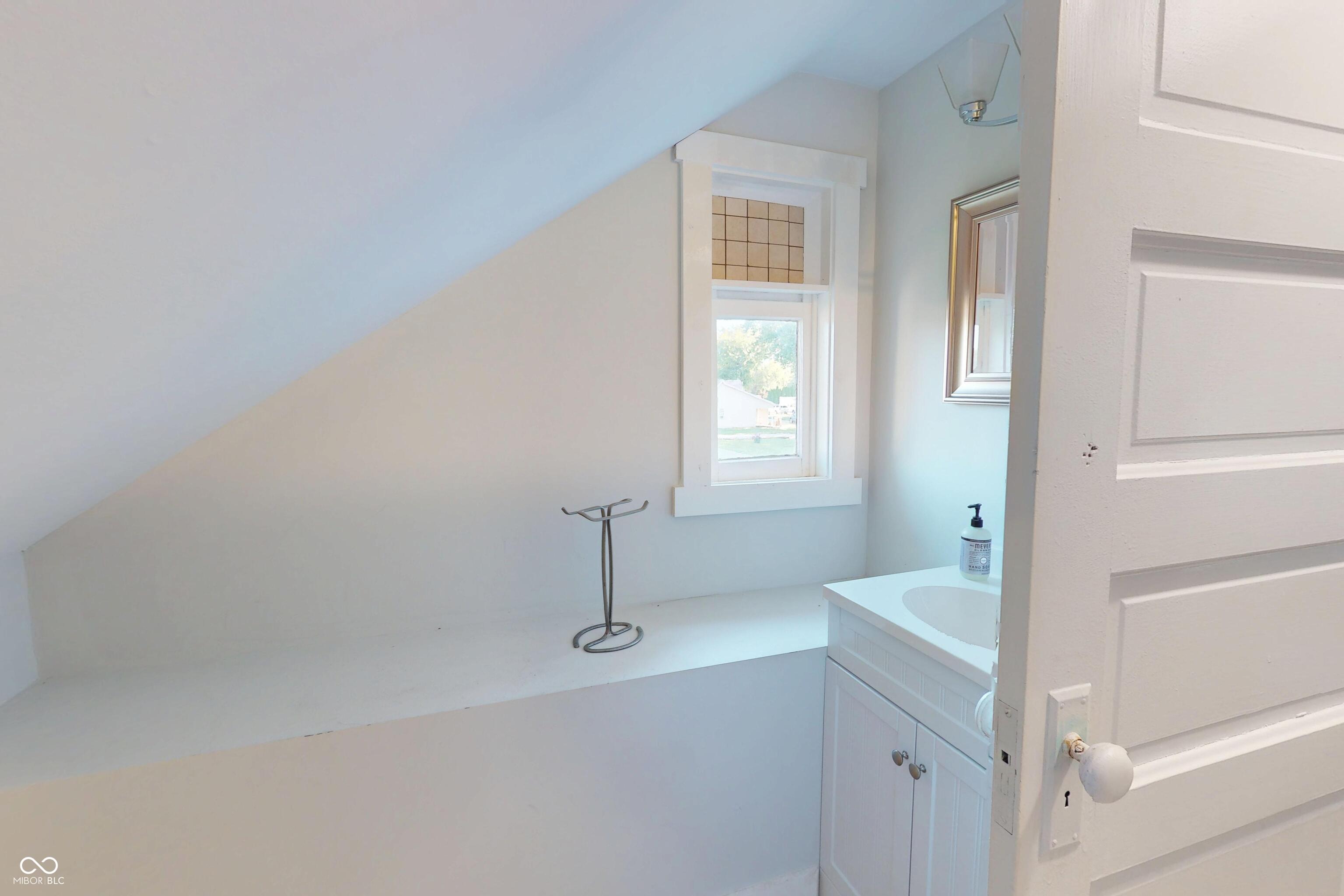 218 Greenberry Street Marion, IN 46952 - Photo 22 of 33