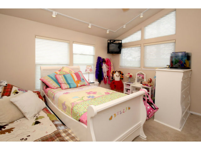 293 Arrowhead Way Scotts Valley, CA 95066 - Photo 12 of 25 a utility room with dryer and washer