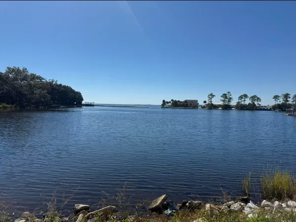 $1,750 | 34 Meigs Drive, Unit B, Shalimar, FL 32579