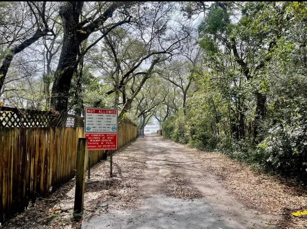 $1,750 | 34 Meigs Drive, Unit B, Shalimar, FL 32579