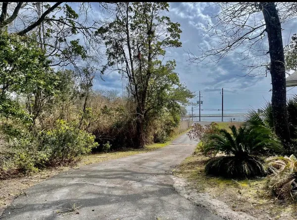 $1,750 | 34 Meigs Drive, Unit B, Shalimar, FL 32579