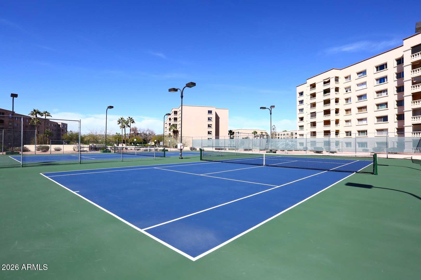 7860 East Camelback Road, Unit 309 Scottsdale, AZ 85251 - Photo 45 of 48 Scottsdale Shadows-Lighted Tennis Courts