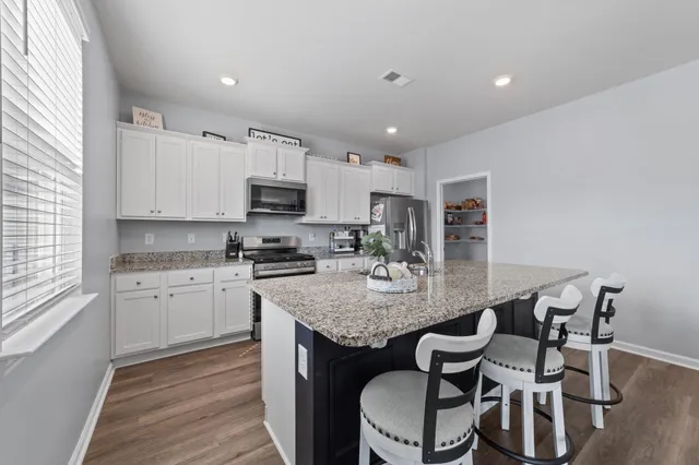 $385,000 | 1098 Ridgeford Drive, Conway, SC 29526