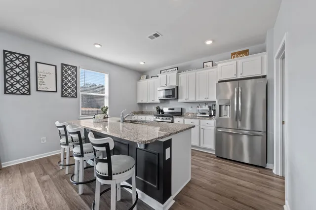 $385,000 | 1098 Ridgeford Drive, Conway, SC 29526