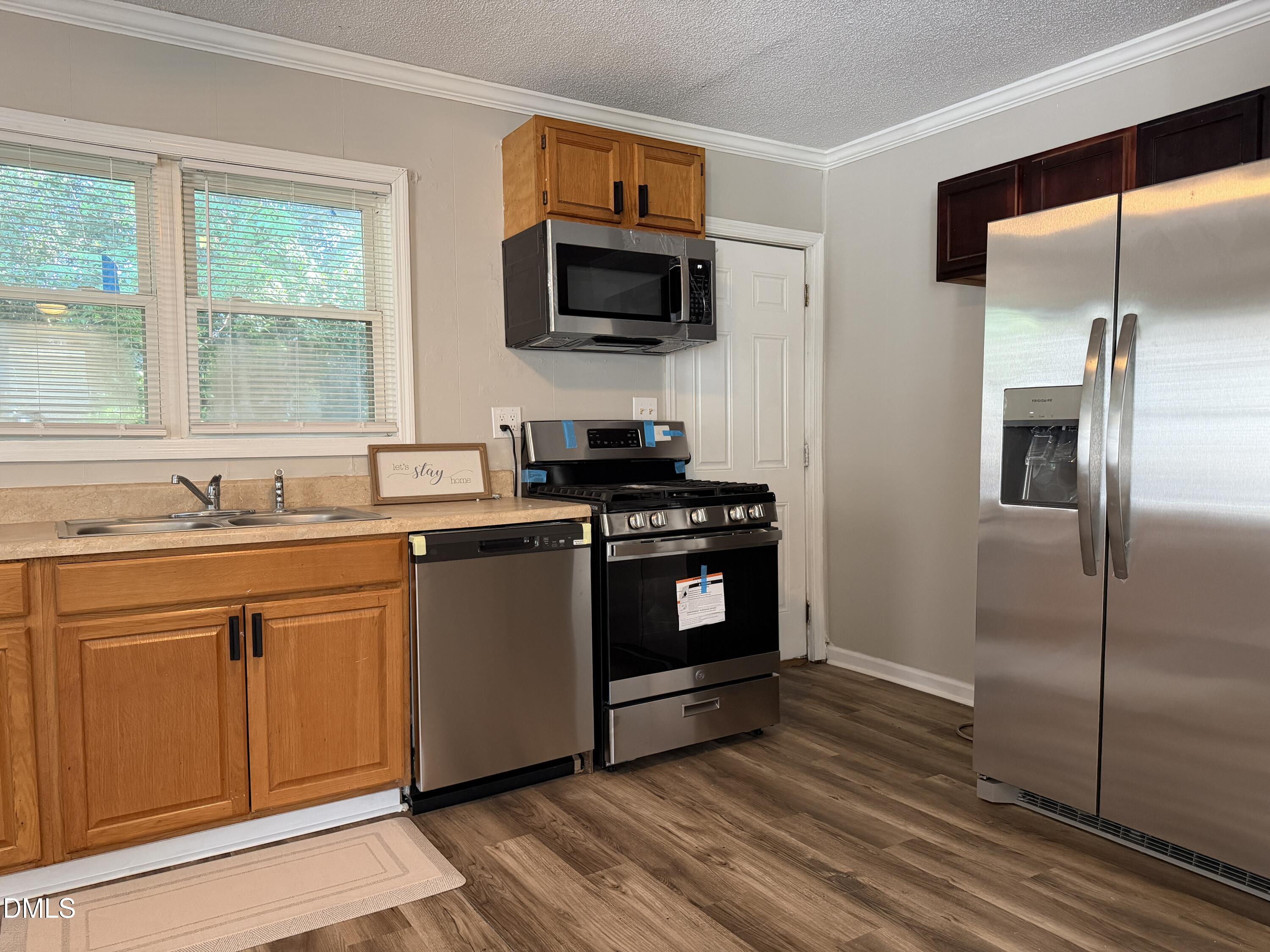 122 South 5th Street Spring Lake, NC 28390 - Photo 7 of 16 7. Kitchen