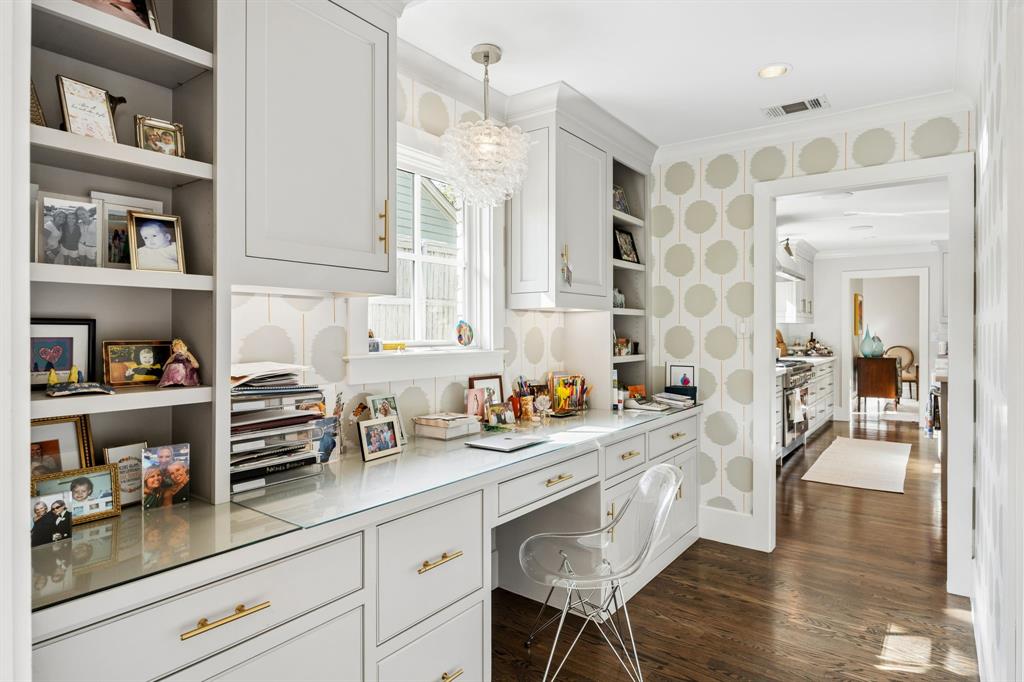 7114 Azalea Lane Dallas, TX 75230 - Photo 14 of 40