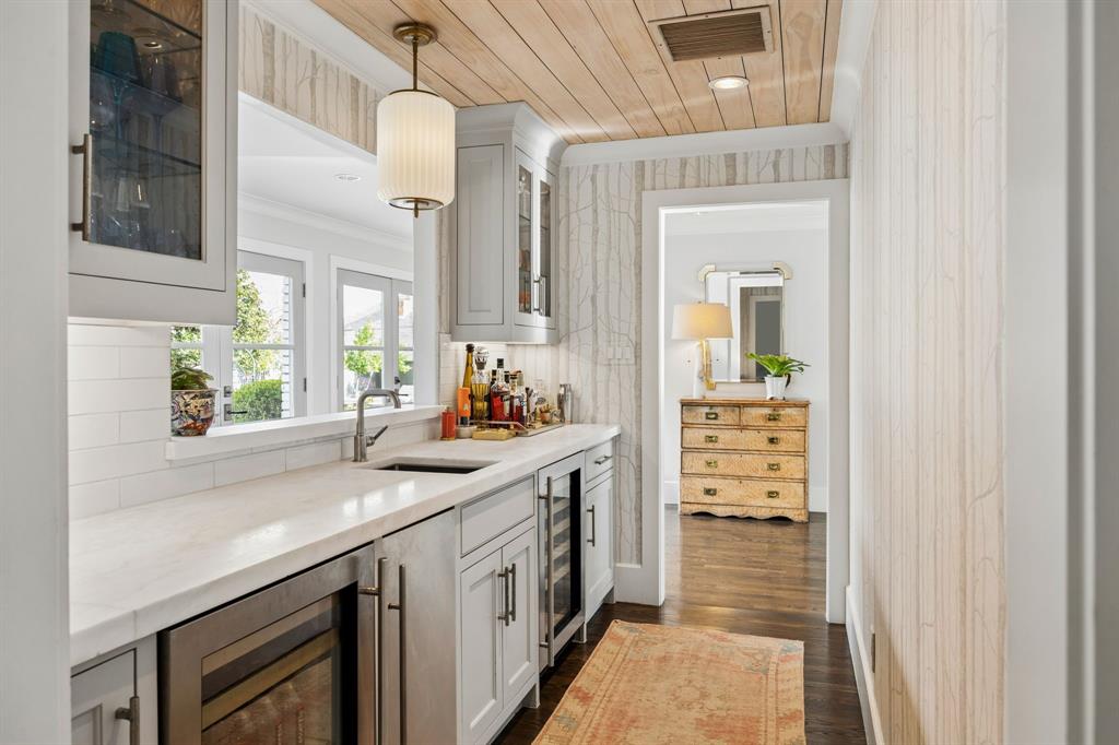 7114 Azalea Lane Dallas, TX 75230 - Photo 16 of 40