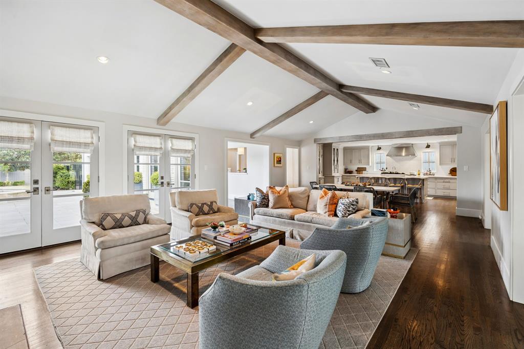 7114 Azalea Lane Dallas, TX 75230 - Photo 7 of 40