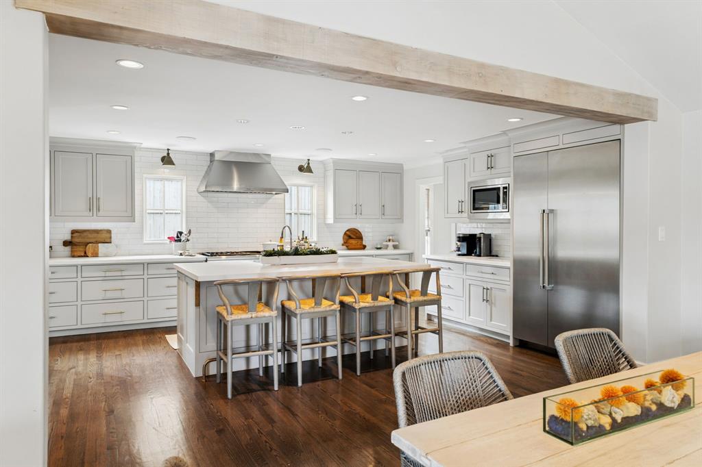 7114 Azalea Lane Dallas, TX 75230 - Photo 10 of 40