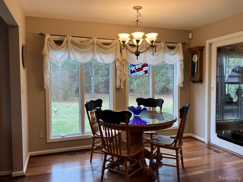 7211 Hewitt Road Jeddo, MI 48032 - Photo 5 of 49
