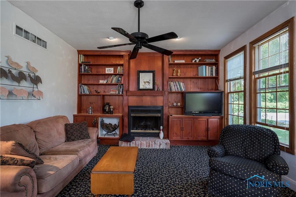 14041 Five Point Road Perrysburg, OH 43551 - Photo 9 of 25 Gallery Image 9