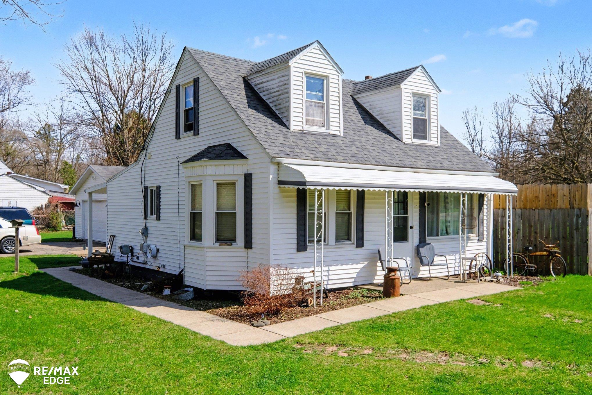 5206 Branch Road Flint, MI 48506 - Photo 4 of 25 50204519-4fd4b1b8-f563-4024-a625-a958acf85477.JPG