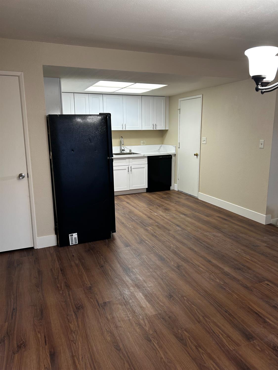 831 Rutledge Drive Lodi, CA 95242 - Photo 7 of 9 New kitchen 2025