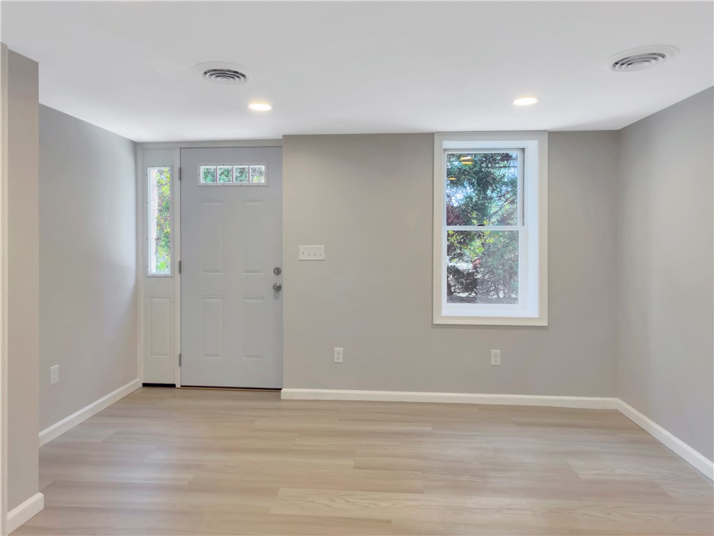 2185 Post Road South Kingstown, RI 02879 - Photo 22 of 35