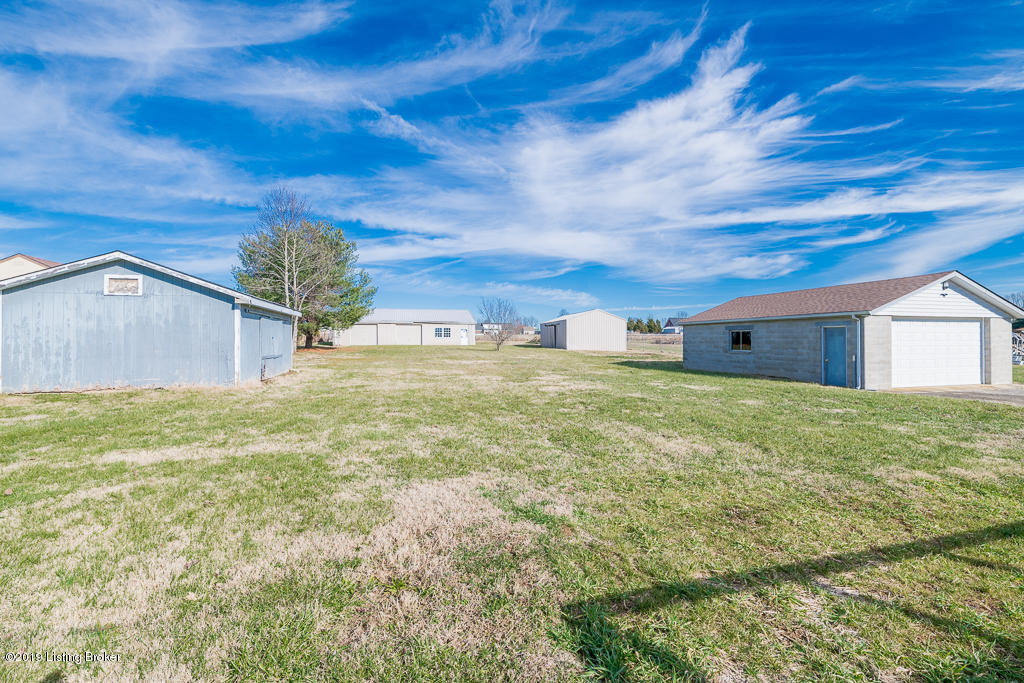 2634 Zoneton Road Shepherdsville, KY 40165 - Photo 32 of 39 Outbuilding