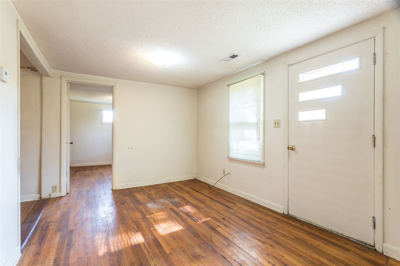 612 Royal Street Raleigh, NC 27607 - Photo 5 of 23 Photo 5