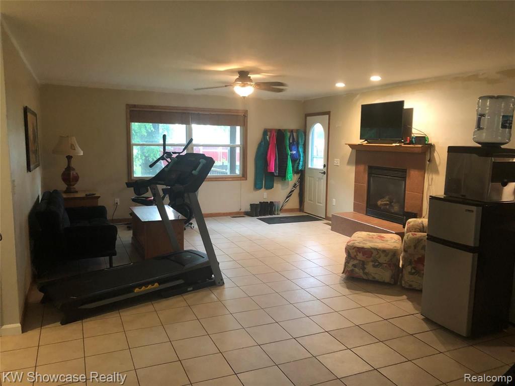 3817 East Dean Road Howell, MI 48855 - Photo 6 of 20