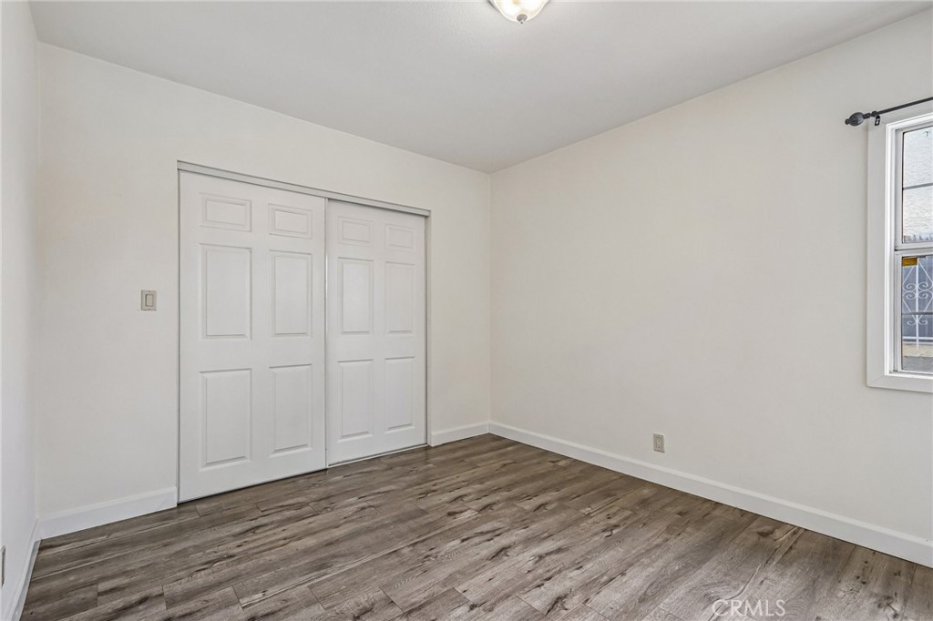 311 North Locust Avenue Compton, CA 90221 - Photo 14 of 38