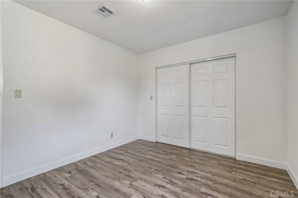 311 North Locust Avenue Compton, CA 90221 - Photo 15 of 38
