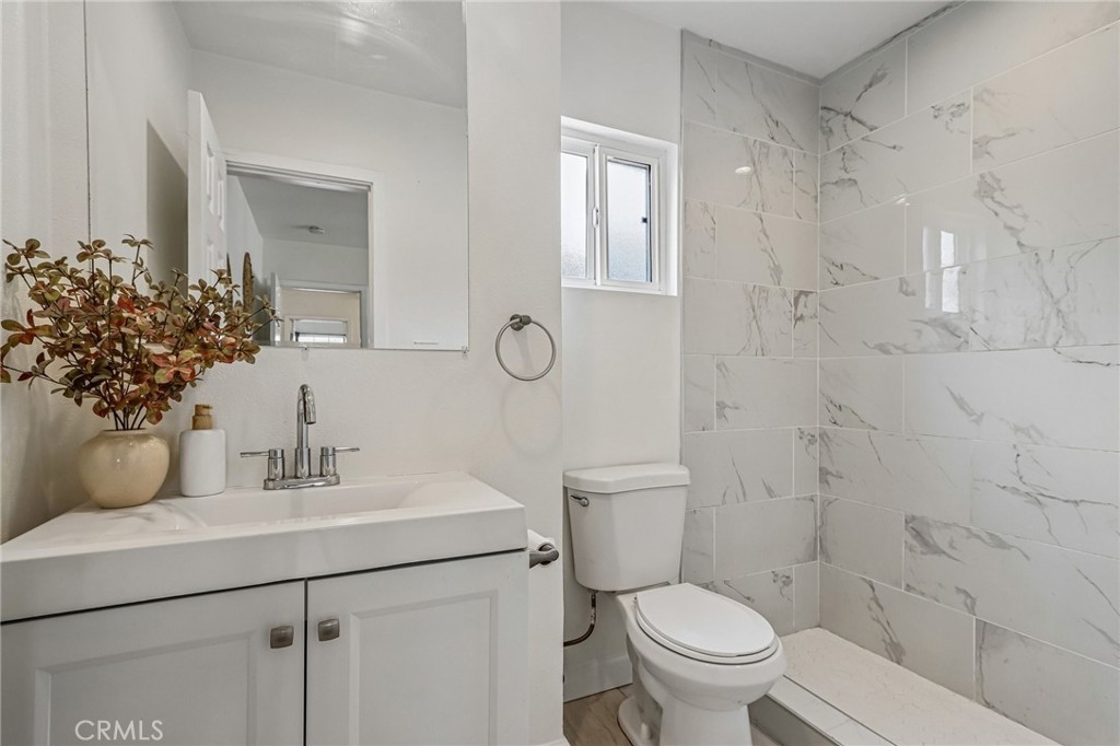 311 North Locust Avenue Compton, CA 90221 - Photo 20 of 38
