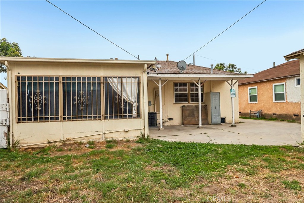 311 North Locust Avenue Compton, CA 90221 - Photo 27 of 38