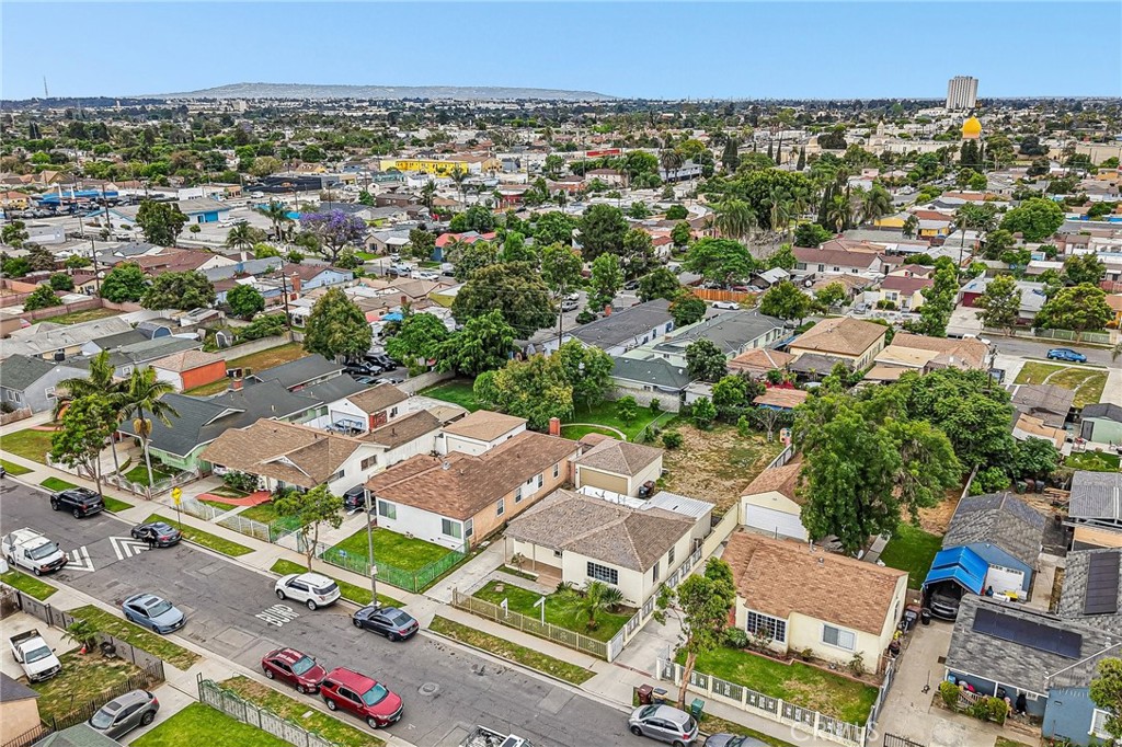 311 North Locust Avenue Compton, CA 90221 - Photo 29 of 38