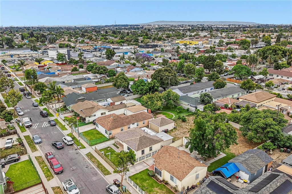 311 North Locust Avenue Compton, CA 90221 - Photo 30 of 38