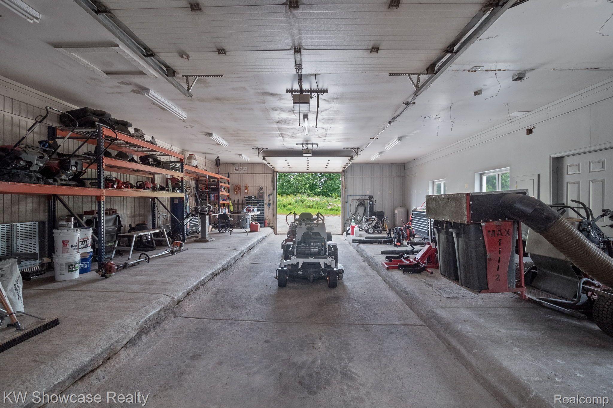 1701 East Moore Road Milford, MI 48381 - Photo 24 of 32 3600 Sq Ft