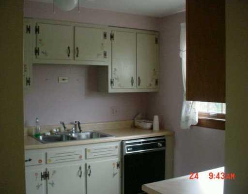 3054 Mt Troy Road Pittsburgh, PA 15212 - Photo 2 of 8 Kitchen.