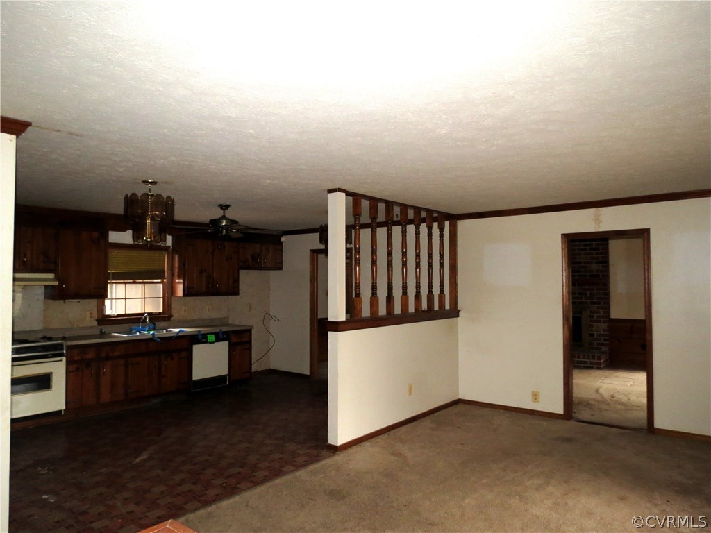 1835 Meadow Road Sandston, VA 23150 - Photo 4 of 31 LIVING ROOM TO KITCHEN