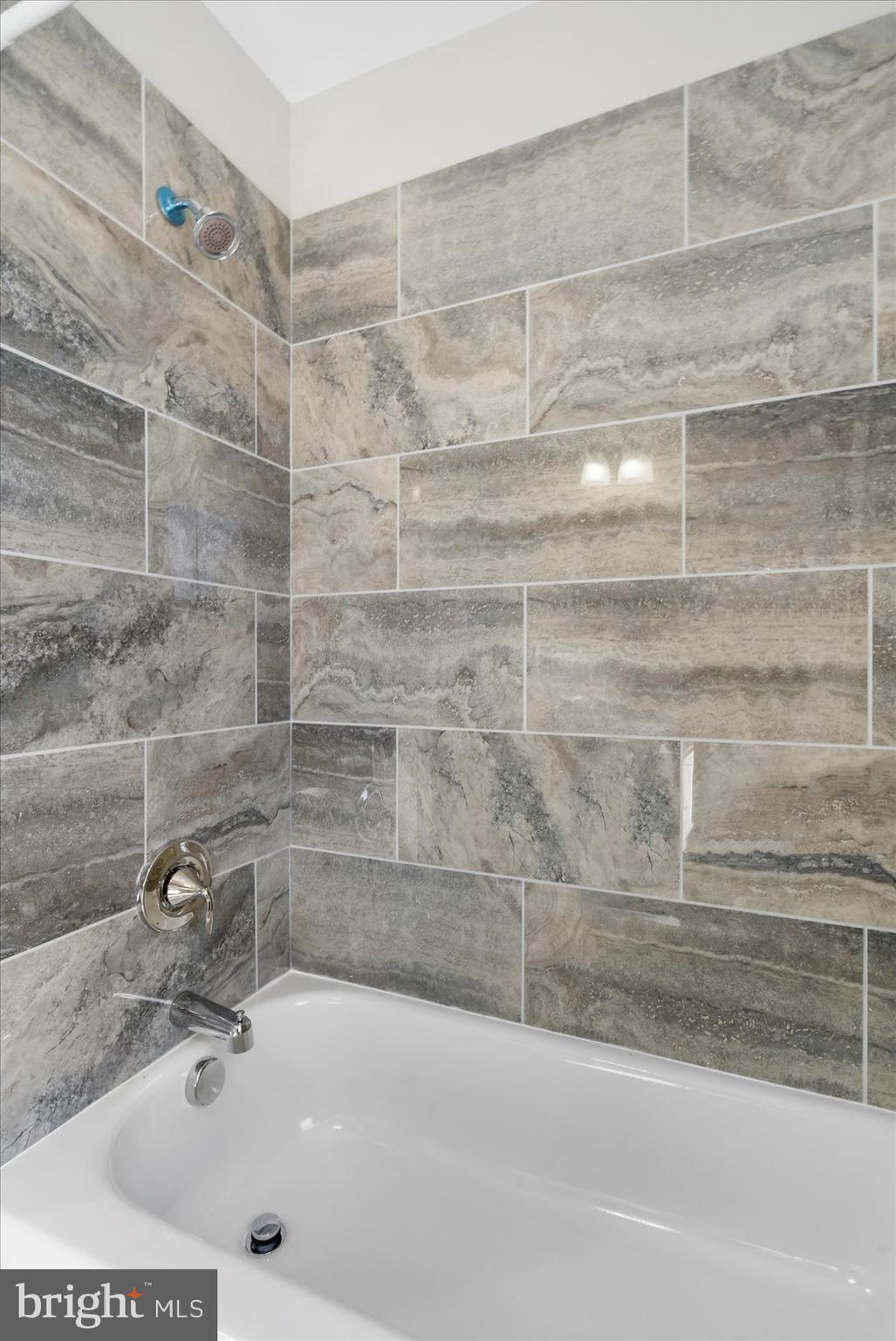 1336 Silverthorne Road Baltimore, MD 21239 - Photo 18 of 41