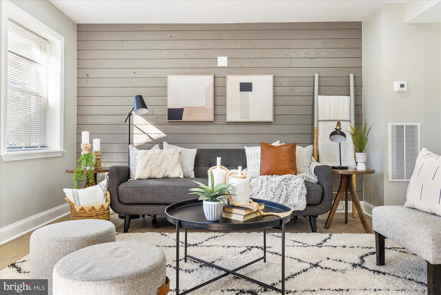 1336 Silverthorne Road Baltimore, MD 21239 - Photo 5 of 41