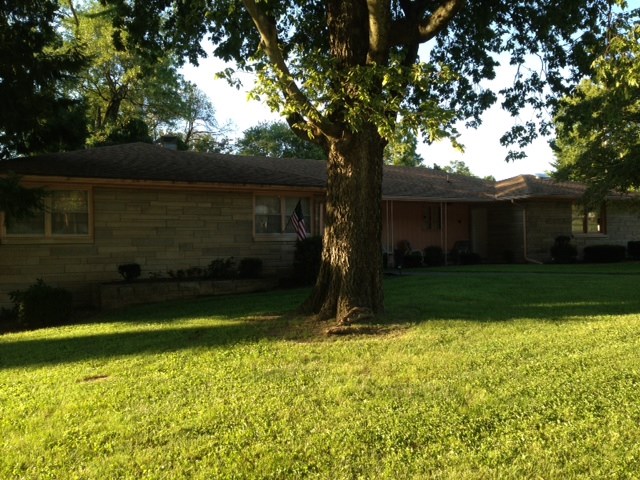 2140 Ridge Road Vincennes, IN 47591 - Photo 1 of 19 Gallery Image 1