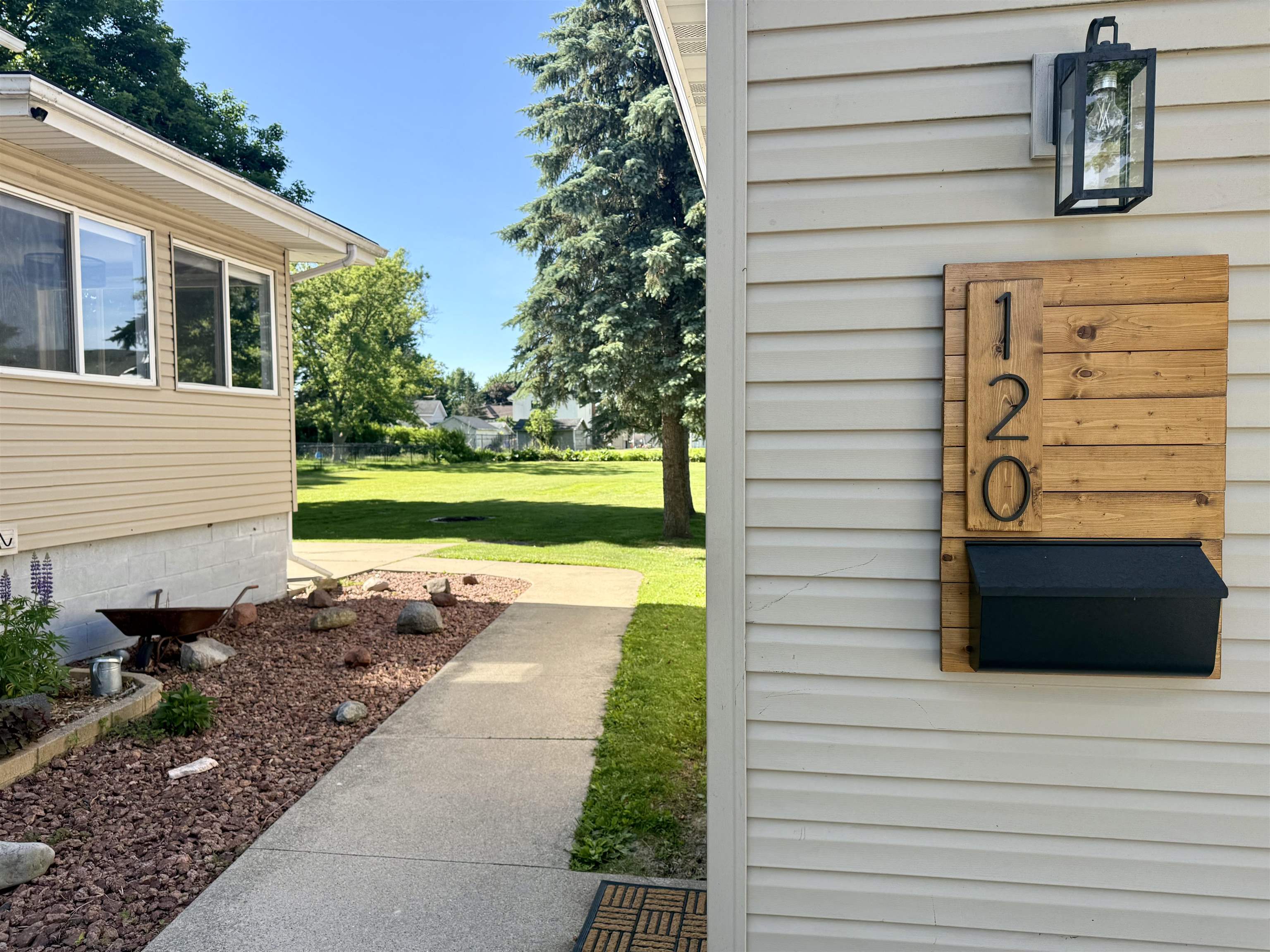 120 Pierce Street Randolph, WI 53956 - Photo 9 of 90