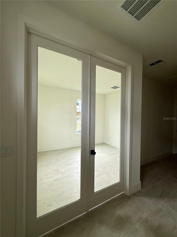 15027 Groveside Road Winter Garden, FL 34787 - Photo 4 of 38 Gallery Image 4