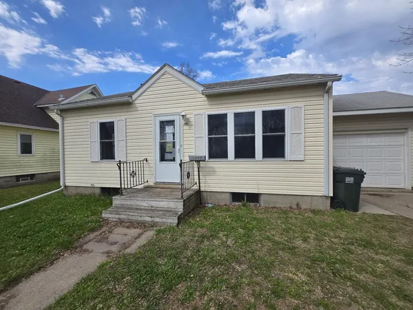 $145,000 | 115 4th Street South, Gaylord, MN 55334
