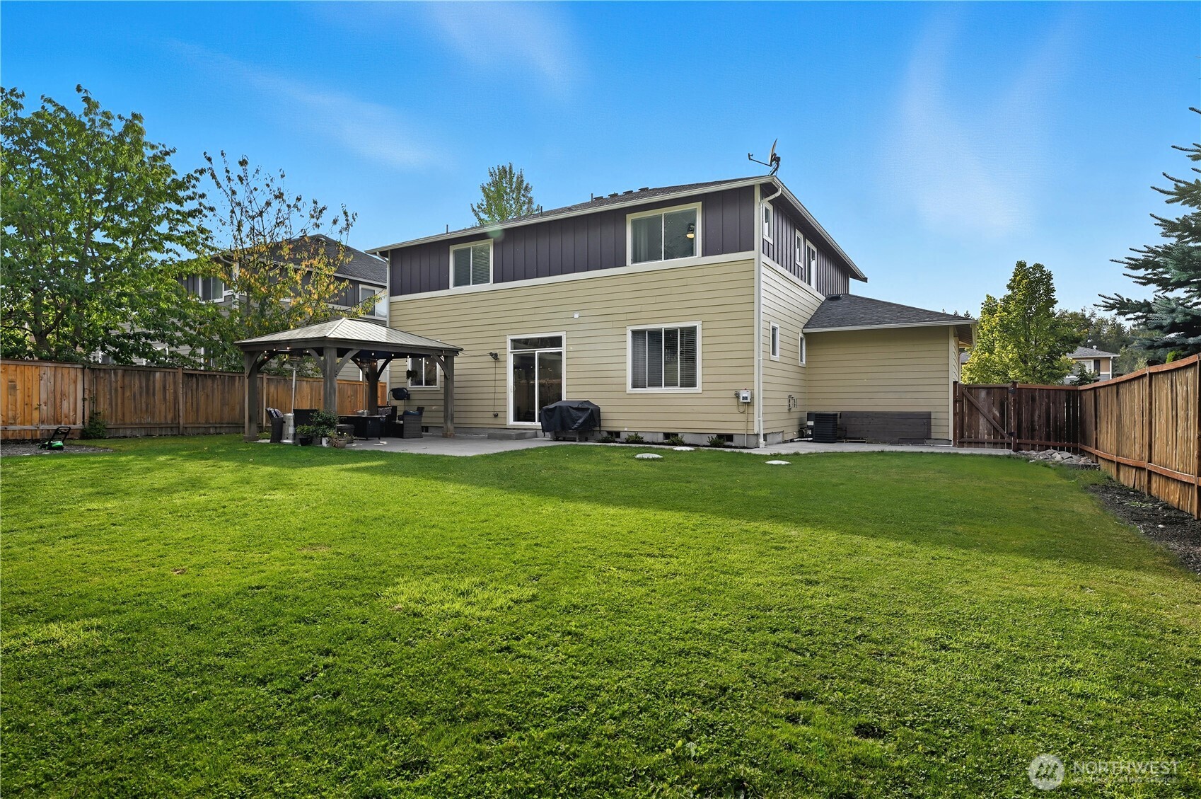 23401 79th Avenue East Graham, WA 98338 - Photo 35 of 38