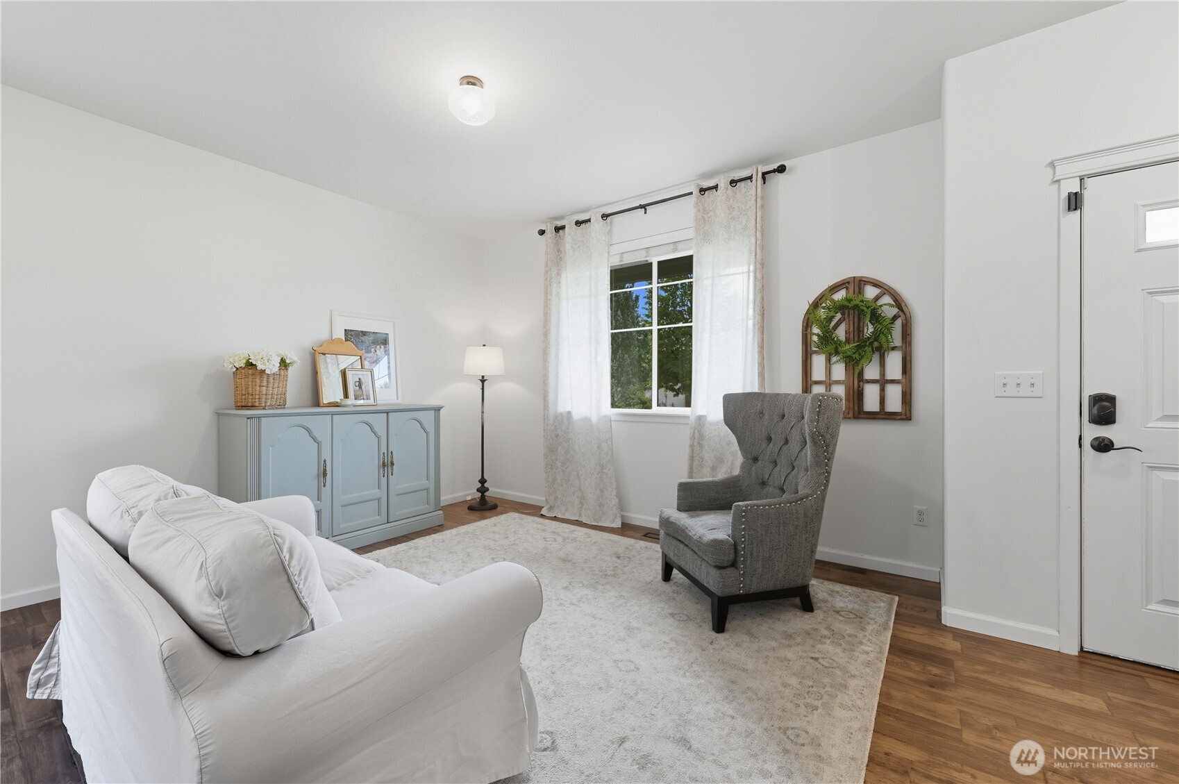 23401 79th Avenue East Graham, WA 98338 - Photo 4 of 38