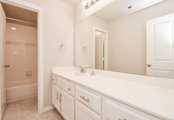 $2,800 | 15219 Stuart Bat Cave Lane, Cypress, TX 77433