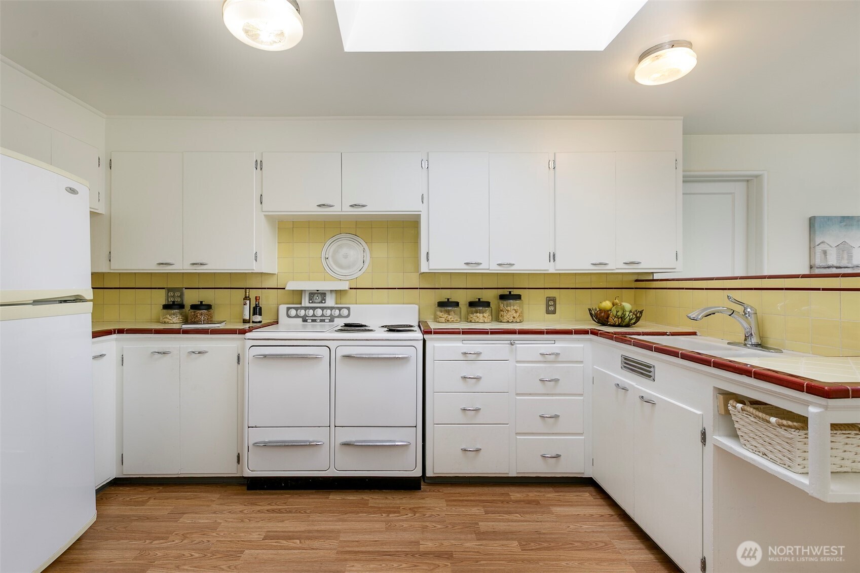 116 Northwest 130th Street Seattle, WA 98177 - Photo 10 of 29