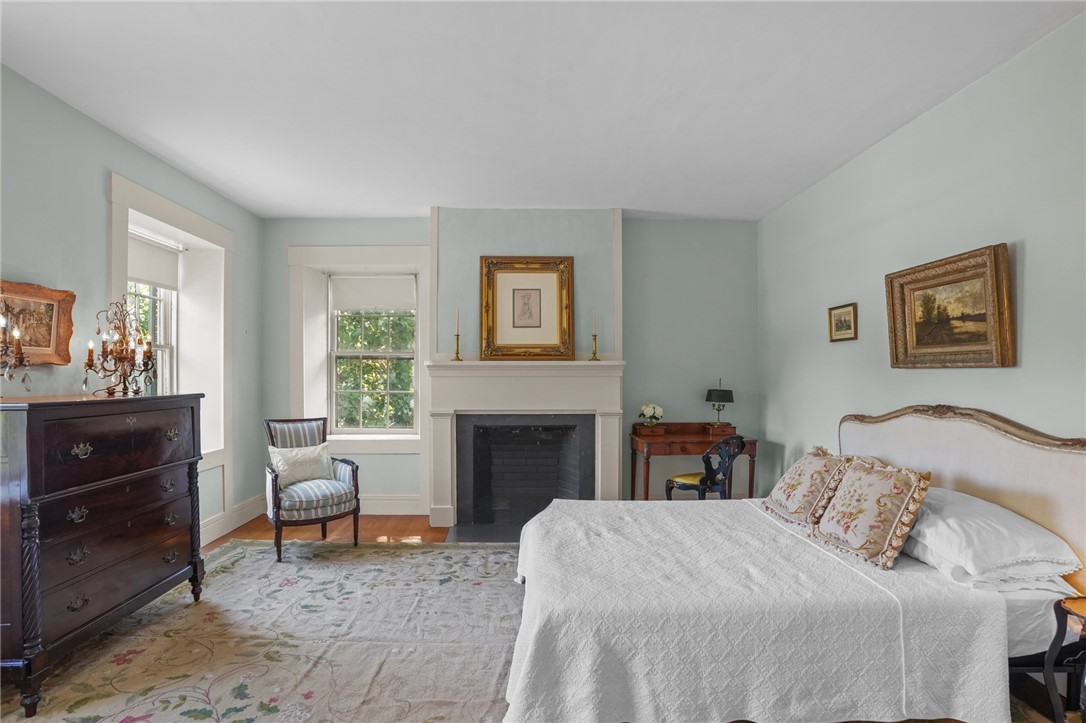 291 High Street Bristol, RI 02809 - Photo 16 of 41