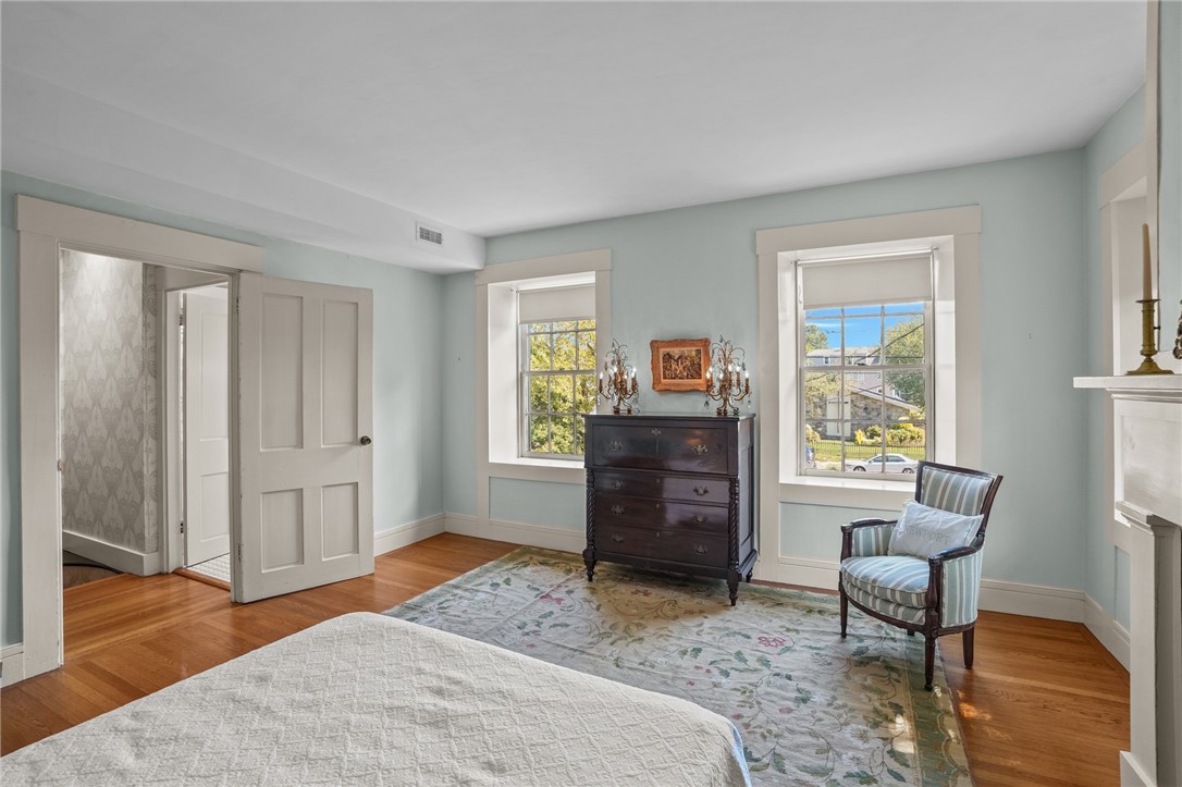 291 High Street Bristol, RI 02809 - Photo 17 of 41