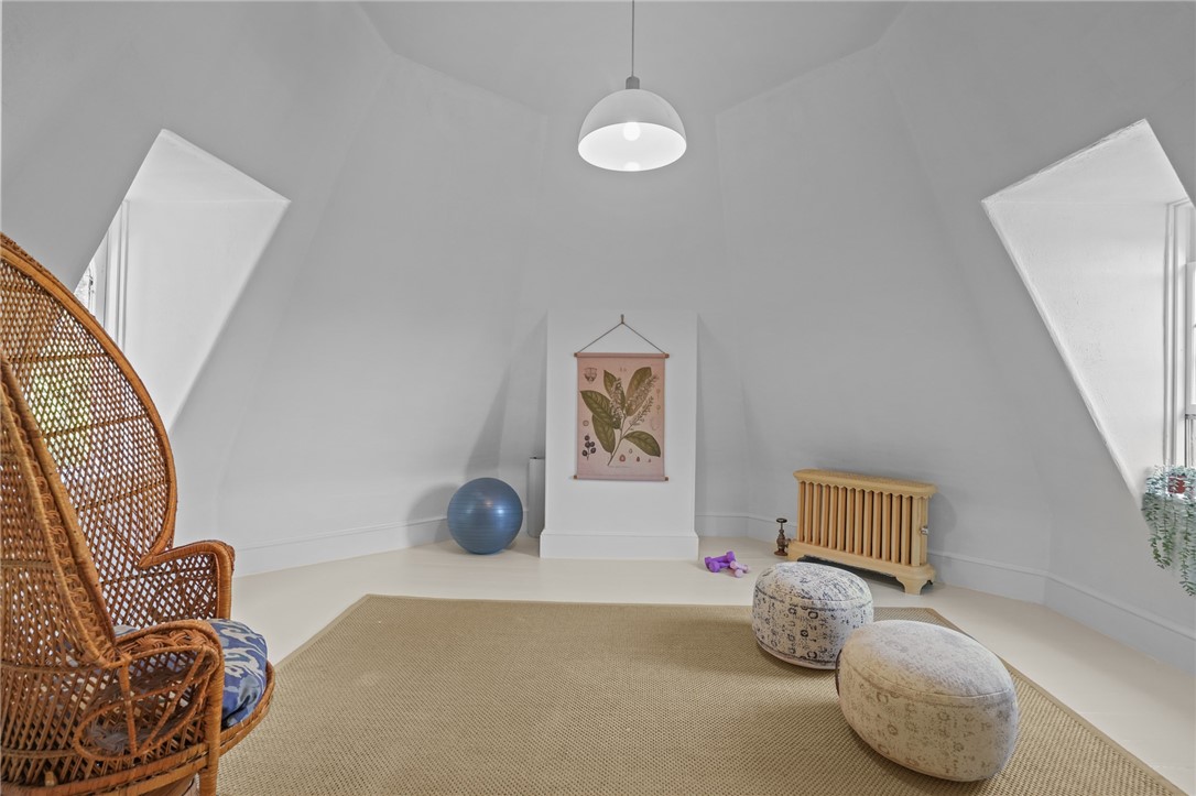 291 High Street Bristol, RI 02809 - Photo 29 of 41 Yoga? Exercise? Office? Many options!