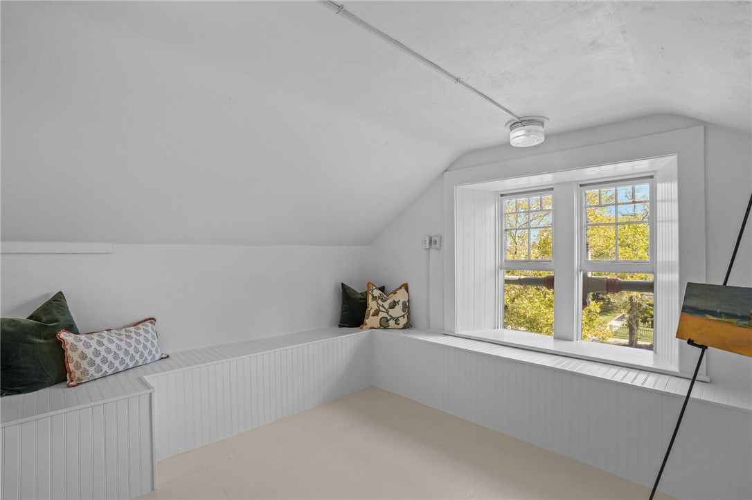 291 High Street Bristol, RI 02809 - Photo 32 of 41