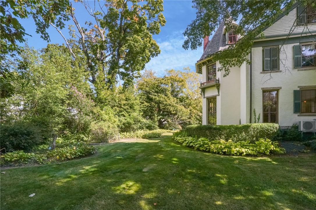 291 High Street Bristol, RI 02809 - Photo 37 of 41 So much outdoor space!