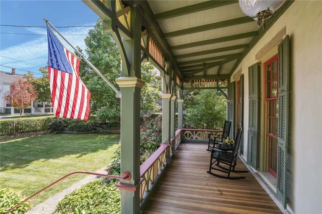 291 High Street Bristol, RI 02809 - Photo 4 of 41 Classic welcoming front porch